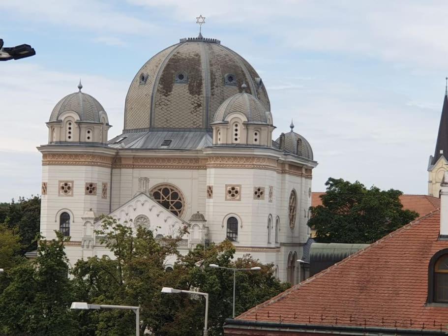 Residence Oasis Győr Eksteriør bilde